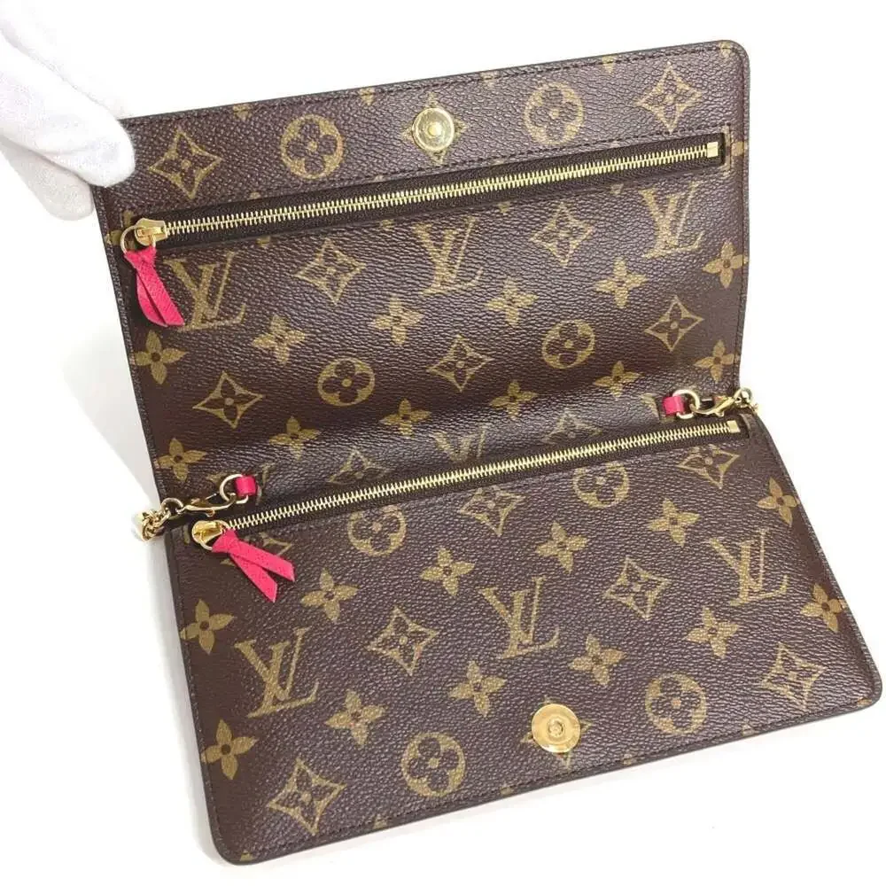 LOUIS VUITTON Authentic Brown Monogram Canvas Pochette Shoulder Bag